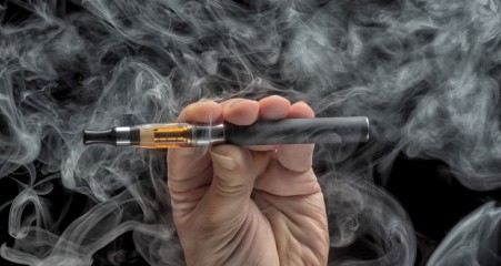 e-cigaret med masser af røg